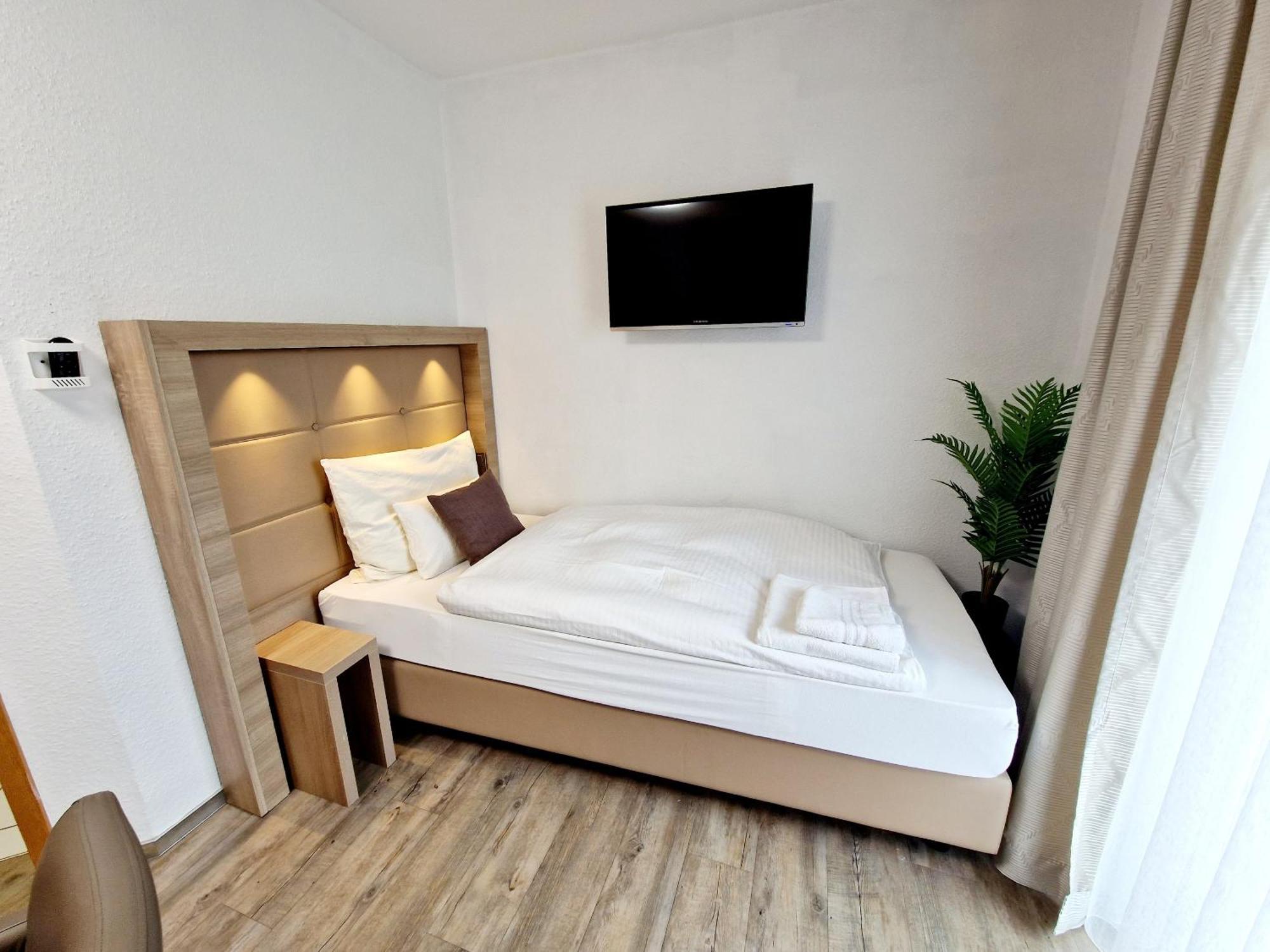 Hotel Rheintal Каппель-Графенхаузен Экстерьер фото